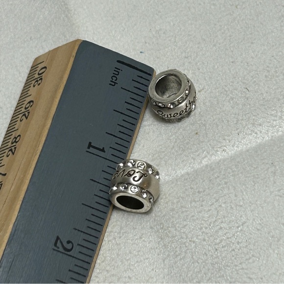 Brighton Love & Sweetheart Beads Brushed Silver Plated Swarovski Crystals 7/16" - Picture 11 of 14